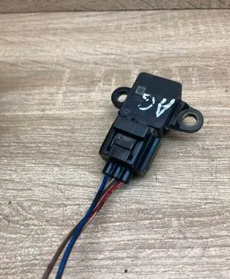 Opel Zafira A Air pressure sensor 24426679 WithPlug