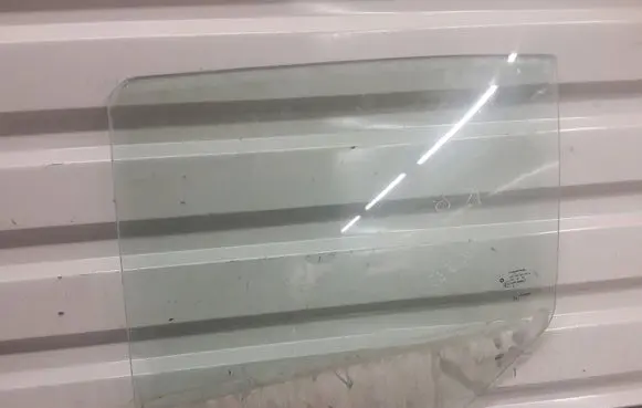 Dodge Caliber Rear door window glass 