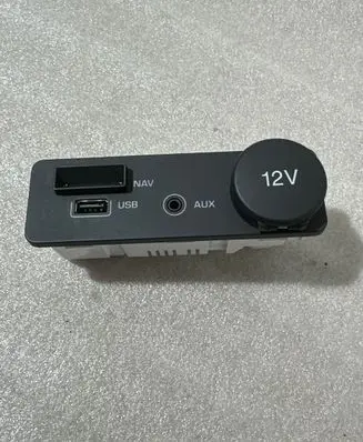 Jaguar XF X260 USB socket connector FK7219C166BD 170214B0468X