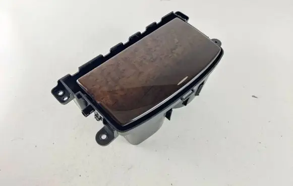 Infiniti JX35 L50 Cup holder front 