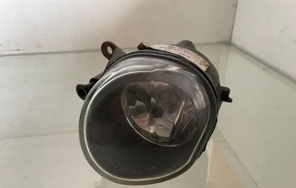 Audi A3 S3 8L Front fog light 8L0941700A 89305501