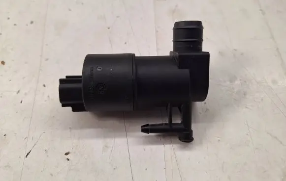 Toyota Verso Windscreen/windshield washer pump 853300F020