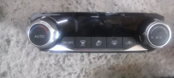 Nissan Micra K14 Climate control unit