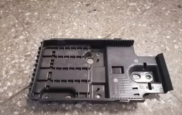 Volvo S90, V90 Battery tray 31688220