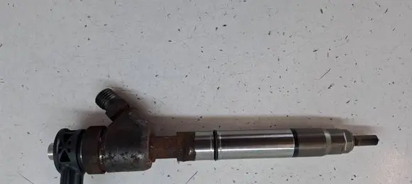 KIA Sportage Fuel injector 0445110589 338002A610
