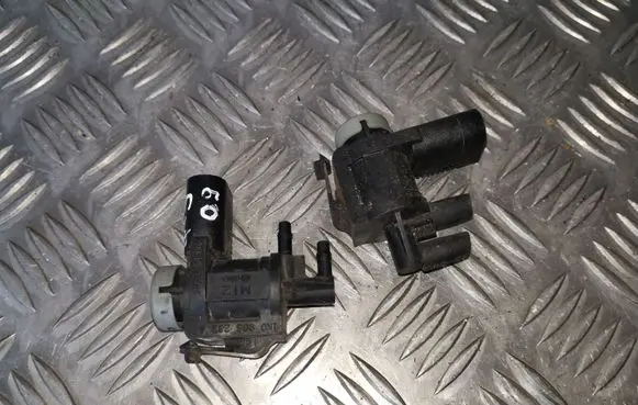Audi Q5 SQ5 Turbo solenoid valve 1K0906283A