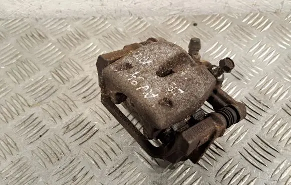 Toyota Avensis T250 Rear brake caliper 4773005070 4773005071