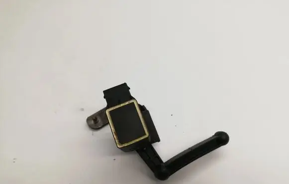 BMW 5 E60 E61 Air suspension front height level sensor 6779447