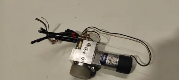 Volkswagen Phaeton Tailgate hydraulic pump motor 3D5827383A 008469 HB70075002