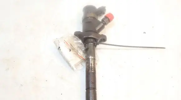 Fuel injector