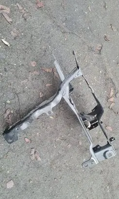 BMW X3 G01 Headlight/headlamp mounting bracket 13740802