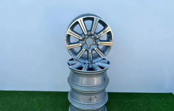 Ford Focus R17 alloy rim 6M2J-DA