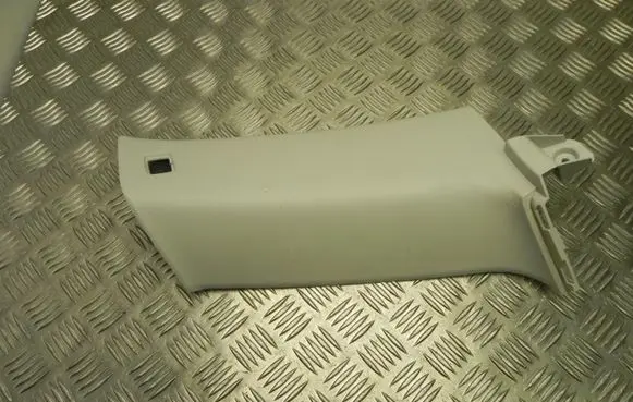 (C) pillar trim