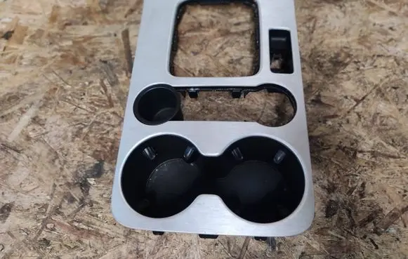 Cup holder front