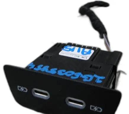 Volkswagen Polo VI Tailgate/trunk/boot open switch