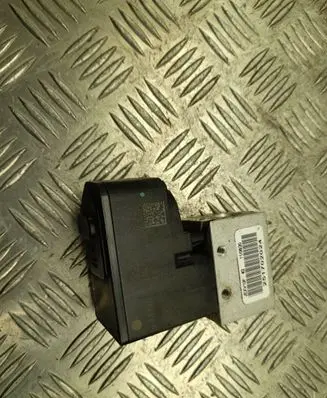 Jaguar I-Pace Air conditioning (A/C) air dryer J9D38D304AA