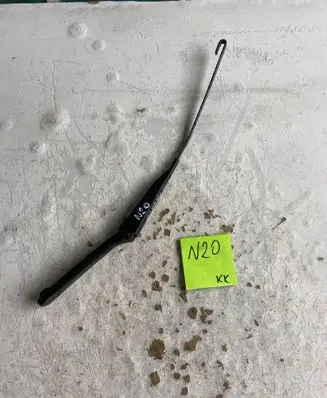 Renault Kangoo I Front wiper blade arm