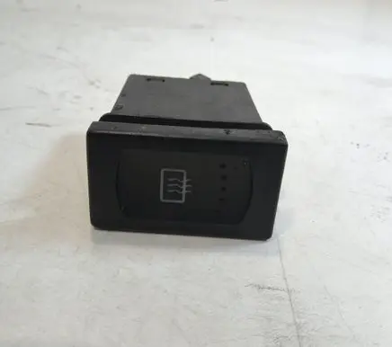 Volkswagen PASSAT B5.5 Windscreen/window heater switch 3B0959621