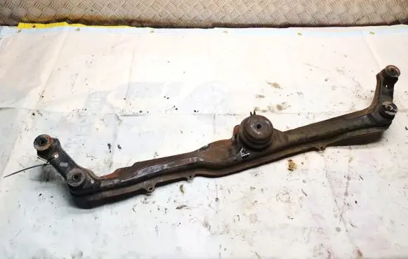 Volkswagen Golf III Front subframe