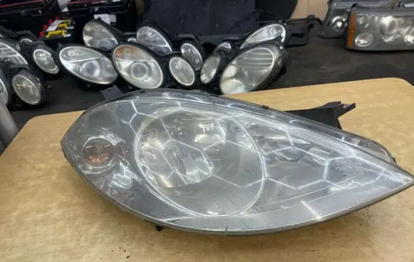 Mercedes-Benz A W169 Headlight/headlamp A1698200261