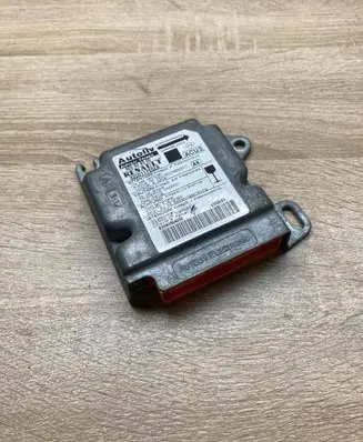 Renault Scenic I Airbag control unit/module 8200117652A 600639500