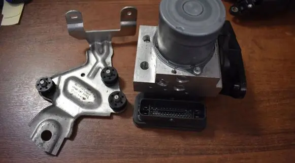 Porsche Cayenne (9PA) Master brake cylinder