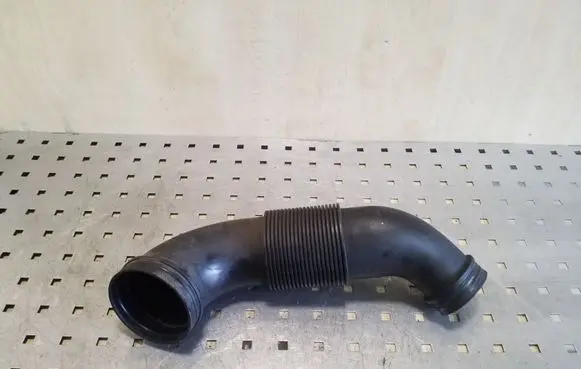 Audi Q7 4L Air intake duct part 7L6129627F