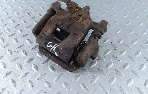 Nissan Cube Z12 Rear brake caliper 44011EM11A