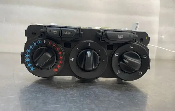 Opel Corsa E Tailgate/trunk/boot open switch DOOPELCORSAE