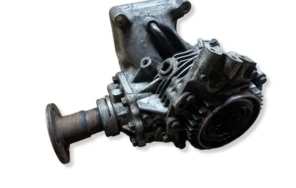 Nissan X-Trail T30 Gearbox transfer box case 