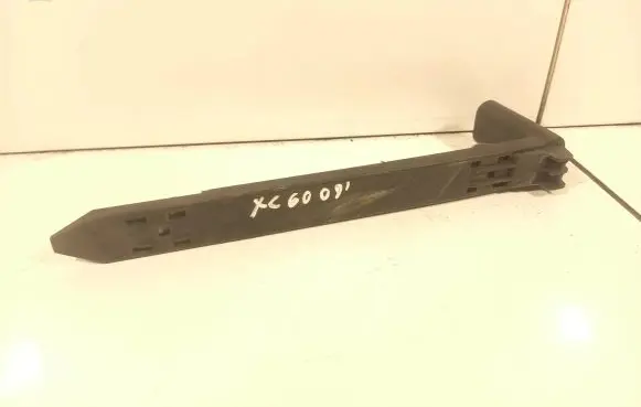 Volvo XC60 Headlight/headlamp mounting bracket 30763154
