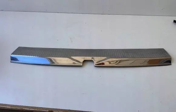 Volkswagen Multivan T5 Trunk/boot sill cover protection 7H5863459B
