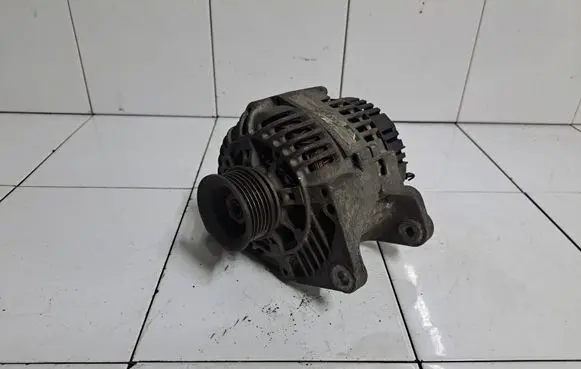Volkswagen PASSAT B5 Generator/alternator A13V1156
