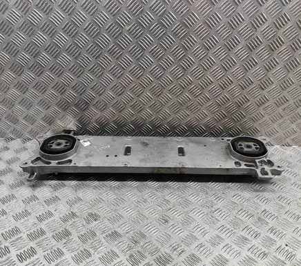 Peugeot 3008 III Engine mounting bracket 9840719280