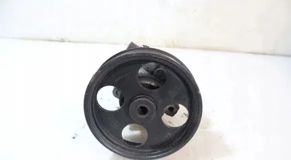 Opel Insignia A Power steering pump