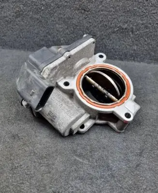 Audi A8 S8 D4 4H Throttle valve 057128063E 057128063H