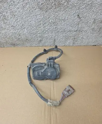 Volkswagen PASSAT B8 Engine shut-off valve 5Q0253691M