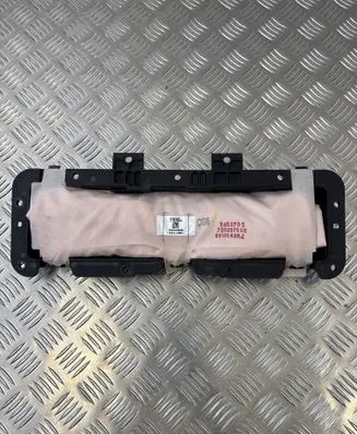 Mercedes-Benz ML W166 Knee airbag 1668600102