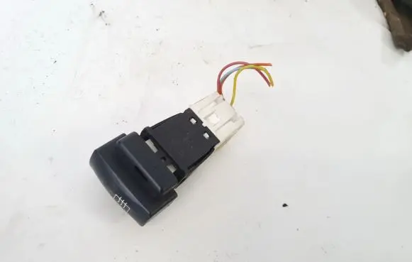 Citroen Xsara Windscreen/window heater switch 03952