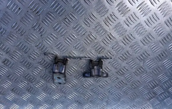 Chevrolet Orlando Front door hinges set 
