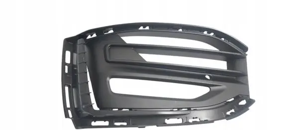 BMW 1 F40 Front bumper lower grill 7459715