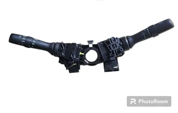 Toyota Avensis T270 Wiper turn signal indicator stalk/switch 0519017F373 0518017F420