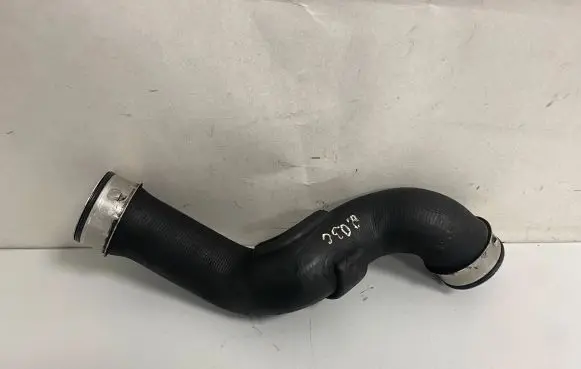 Mercedes-Benz C W203 Intercooler hose/pipe A2035282082 G00214007