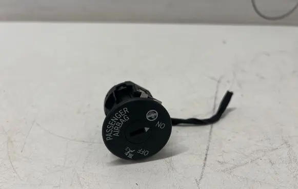 BMW i4 Passenger airbag on/off switch 9483731