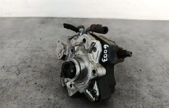 KIA Ceed Fuel injection high pressure pump 