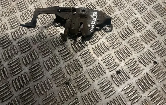 Nissan Terrano Engine bonnet/hood lock/catch