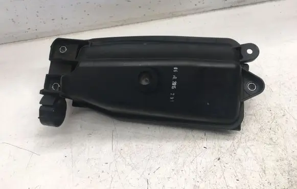 Vacuum air tank