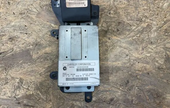 Jeep Grand Cherokee (WK) GPS navigation control unit/module 05064024AB S2505Z024-I 56038728AI