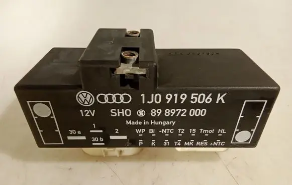 Audi TT Mk1 Coolant fan relay 1J0919506K