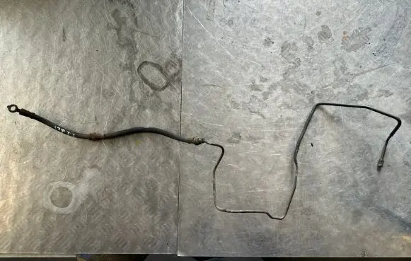 Nissan Primera Clutch pipe/line 